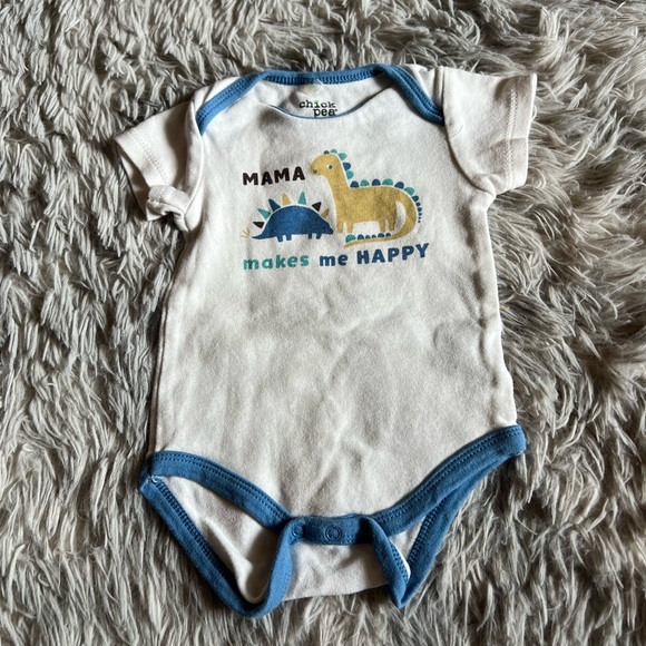 Chick pea mama makes me happy dinosaur onesie - Picture 1 of 3